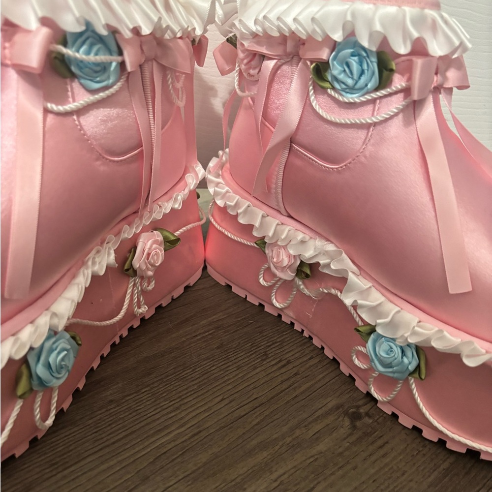 Dolls Kill / Sugar Thrillz Just Desserts Ankle Boots - Picture 8 of 13